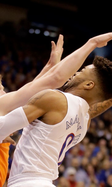 No. 2 Kansas tops pesky Oklahoma State 87-80 (Jan 14, 2017)